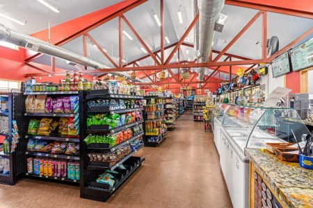 Hoodoos General Store, Deli, Ice Cream and Gift Shop